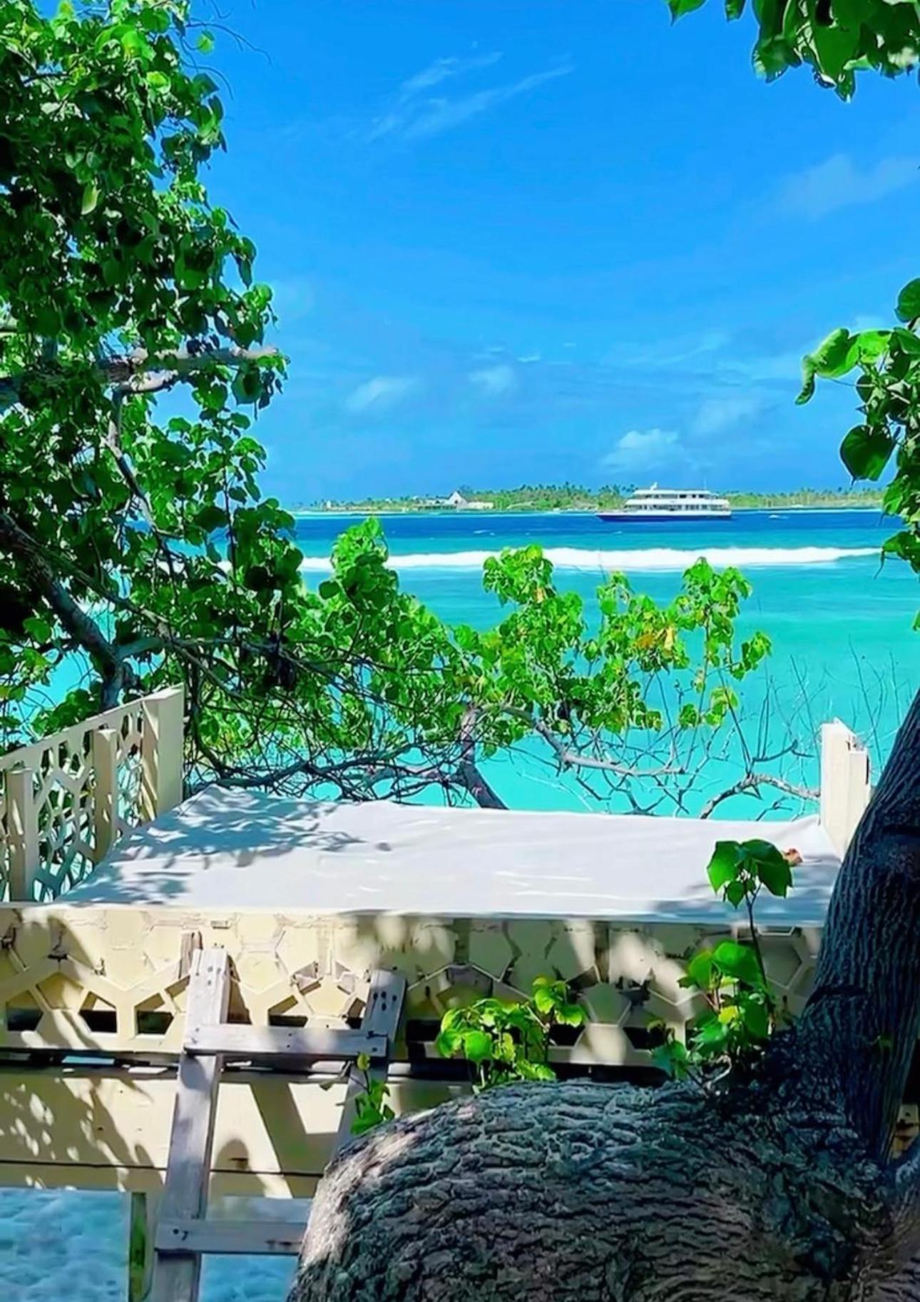 Samura Panorama Guest House Thulusdhoo Exterior photo